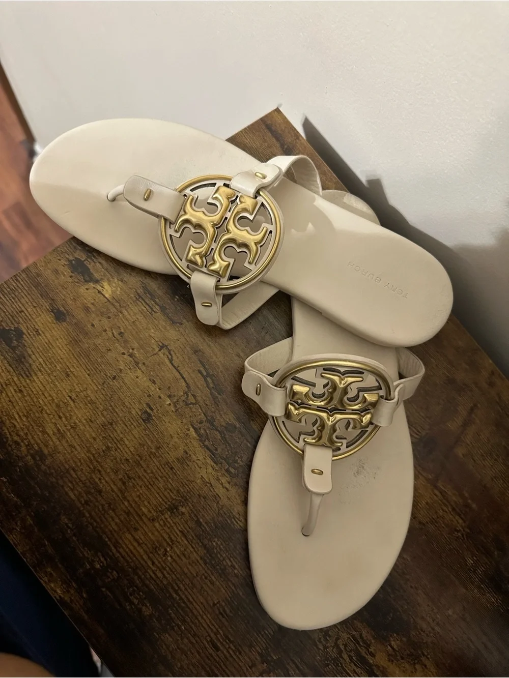 Tory Burch classic thong